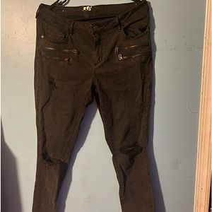 Ripped, high waist jeggings